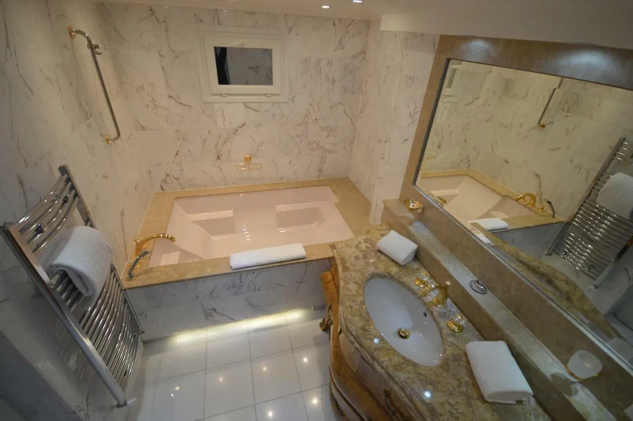 White House Cannes - Luxury Villa Rental 0*,  France